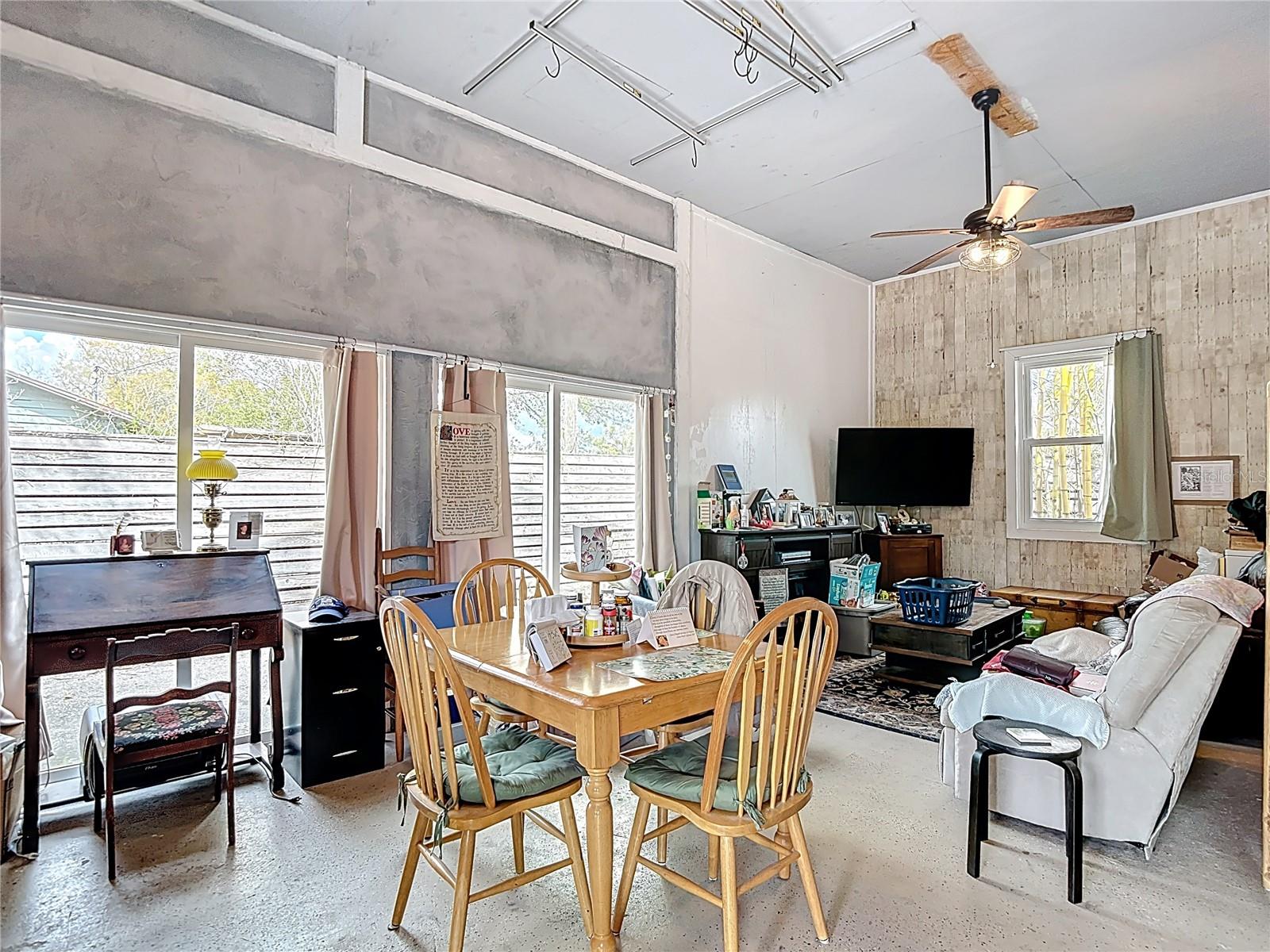 WEST SUWANEE HEIGHTS - Residential