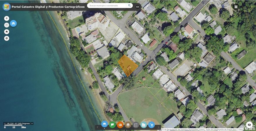 Lot for Sale – Stella Community, Rincón PR
Just one block from the beach in Calle 10 in the booming Stella Community, this 646 m² lot is construction ready with permits and professional renderings available. Utilities are already connected — water, electricity, and WiFi — making it an ideal investment for your dream home or rental property. Don’t miss the chance to own land in one of the most desirable areas of Rincón!