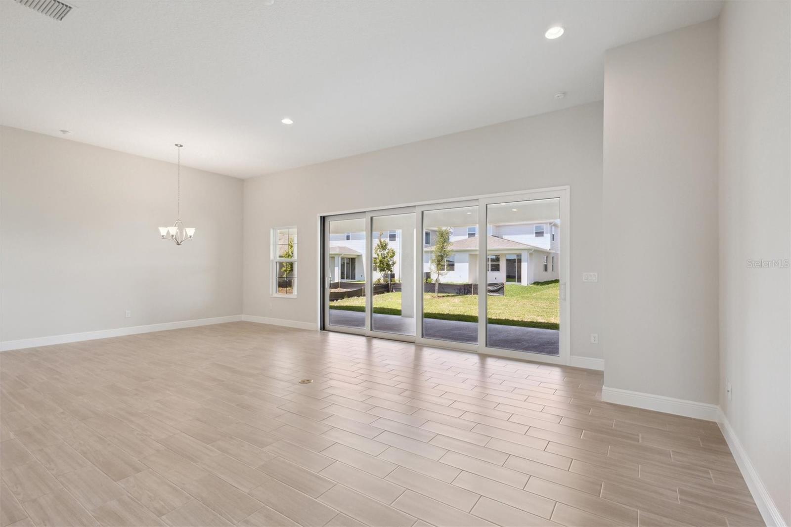 5194 EVERLONG DRIVE