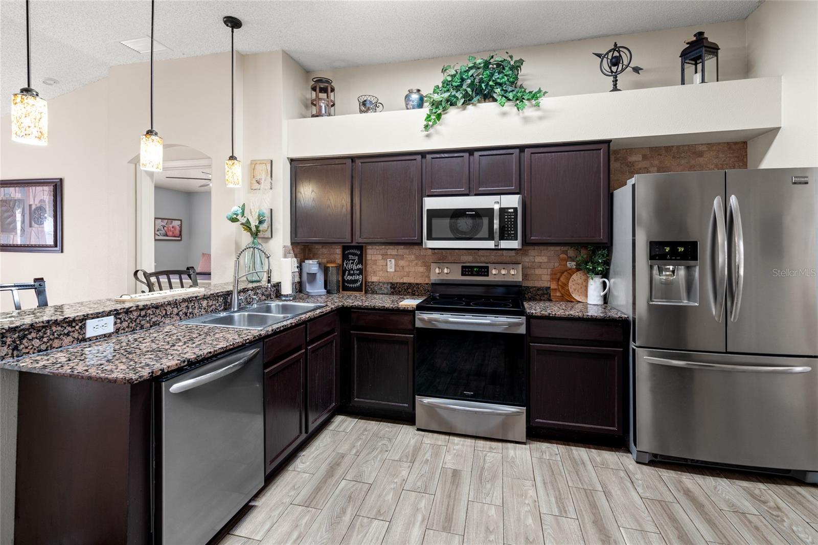 SUMMERFIELD VILLAGE II TR 3 - Residential