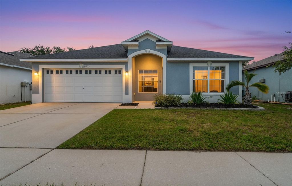 Photo of 11033 Whittney Chase Drive, Riverview, FL 33579 (MLS # TB8442947)
