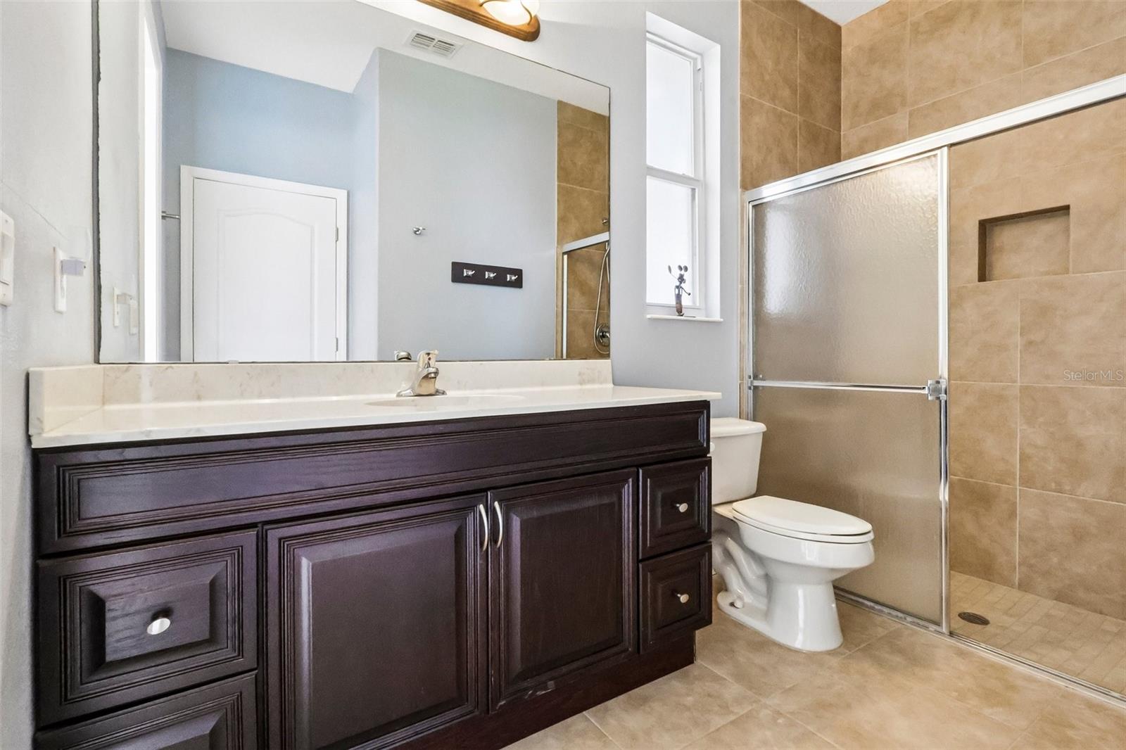 WINDSOR LANDING - Residential