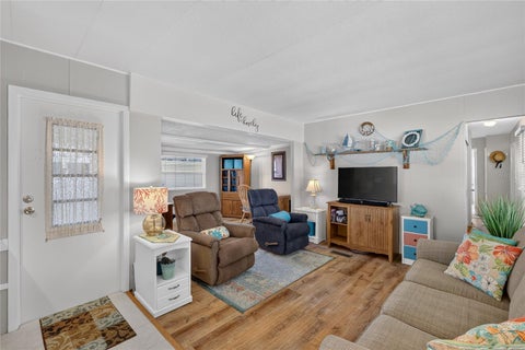 Tiny photo for 565 Tammi Drive, Leesburg, FL 34788 (MLS # G5119328)