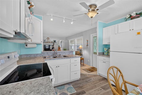 Tiny photo for 565 Tammi Drive, Leesburg, FL 34788 (MLS # G5119328)