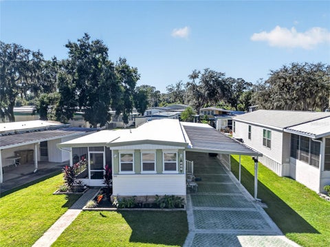 Tiny photo for 565 Tammi Drive, Leesburg, FL 34788 (MLS # G5119328)