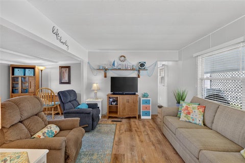 Tiny photo for 565 Tammi Drive, Leesburg, FL 34788 (MLS # G5119328)