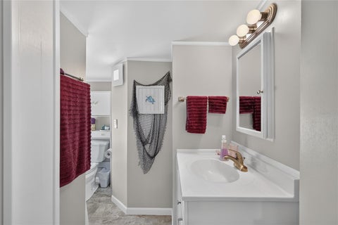 Tiny photo for 565 Tammi Drive, Leesburg, FL 34788 (MLS # G5119328)