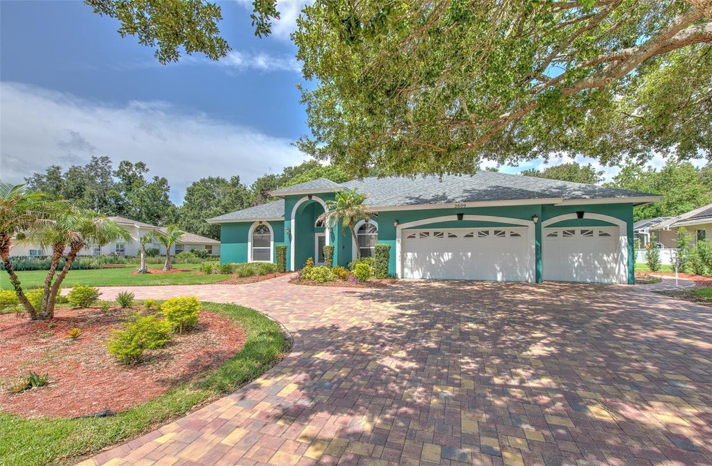 Photo of 2809 Barret Avenue, Plant City, FL 33566 (MLS # TB8529845)