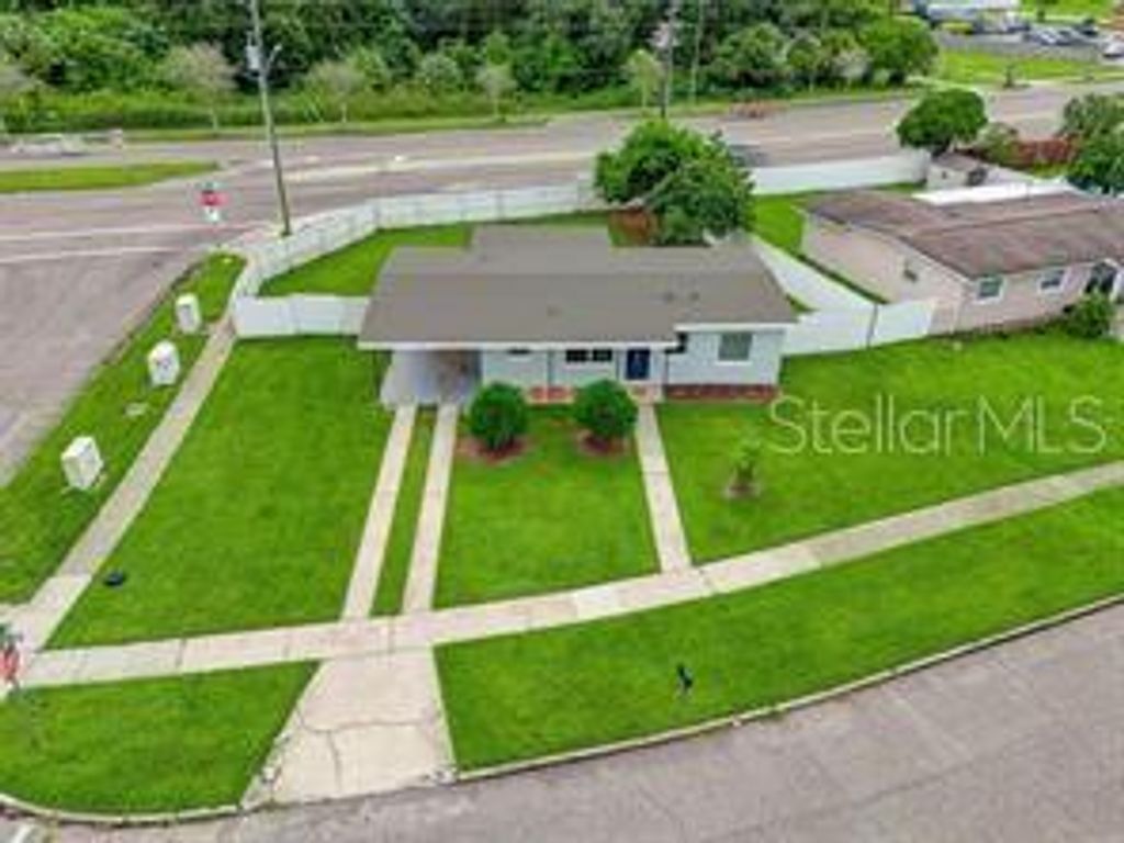 Photo of 2420 Barksdale Drive, Orlando, FL 32822 (MLS # O6392638)