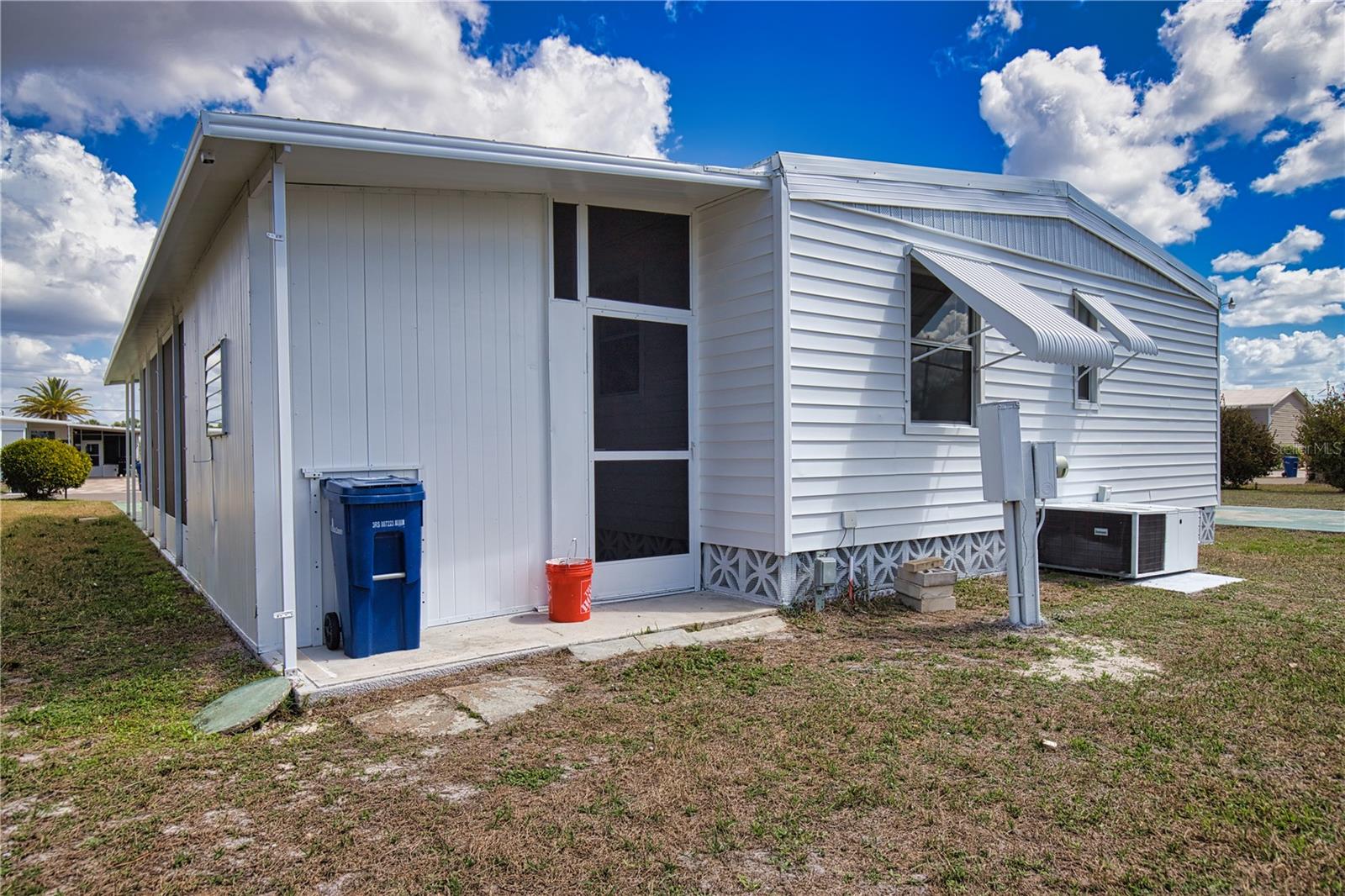 TRAILER ACRES, HARBOR COVE - Residential