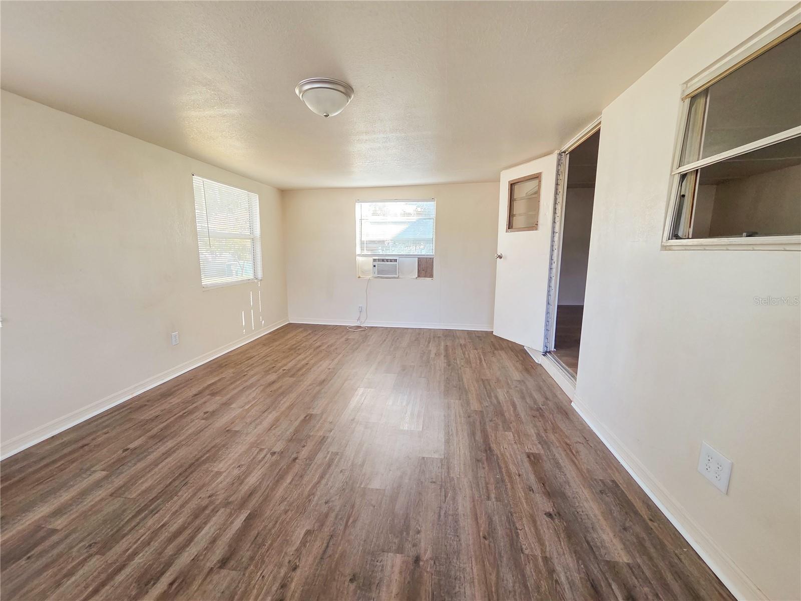 APACHE SHORES UNIT 07 - Residential