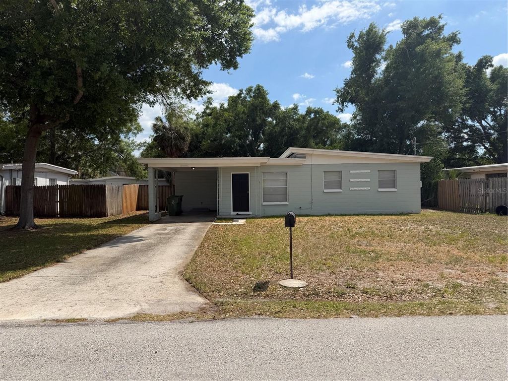 Photo of 3522 W Paul Avenue, Tampa, FL 33611 (MLS # TB8500707)