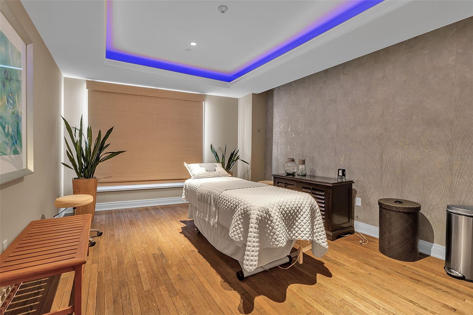 SIESTA KEY BEACH RESIDENCES II - Residential