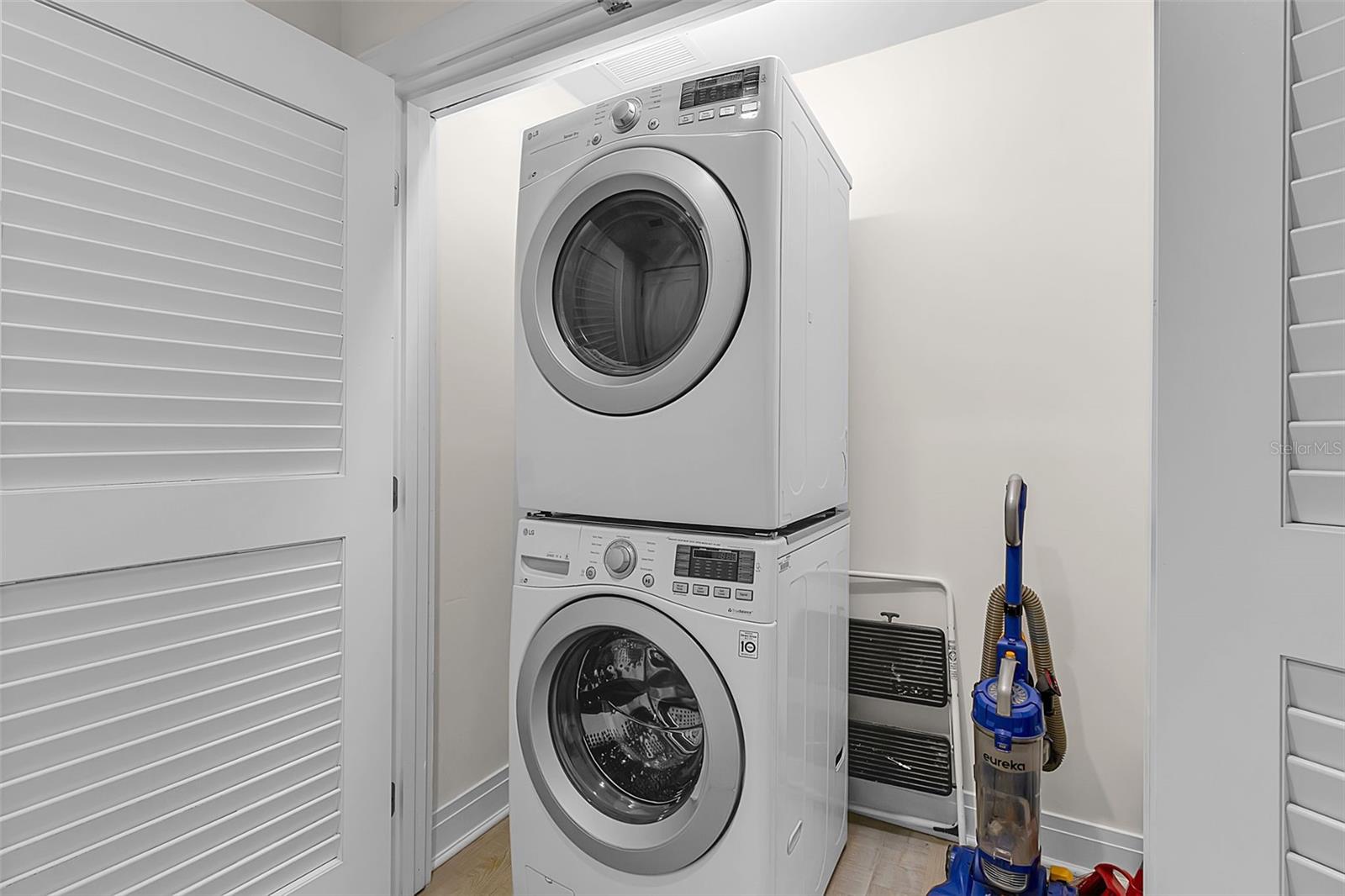 SIESTA KEY BEACH RESIDENCES II - Residential