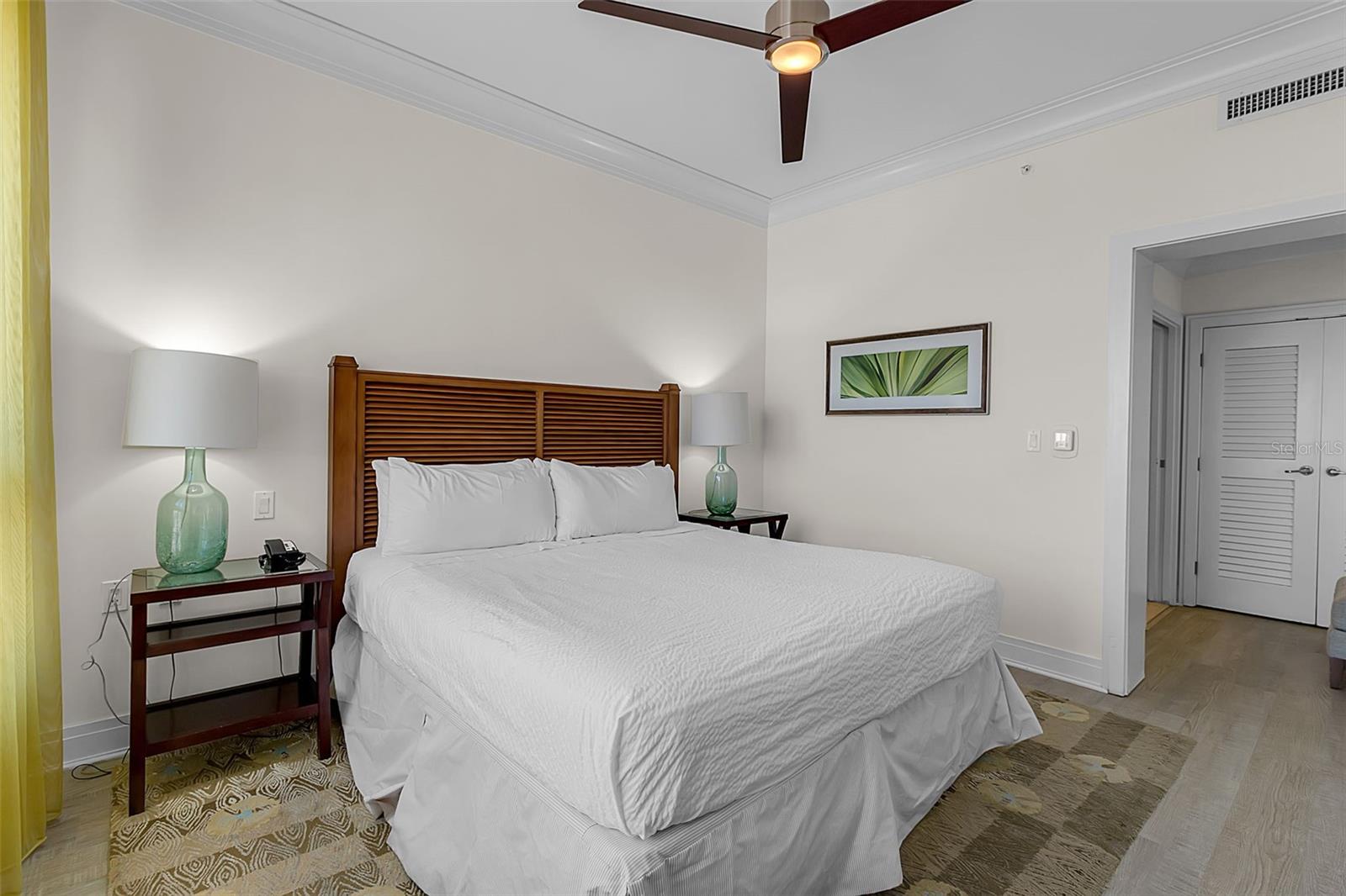 SIESTA KEY BEACH RESIDENCES II - Residential