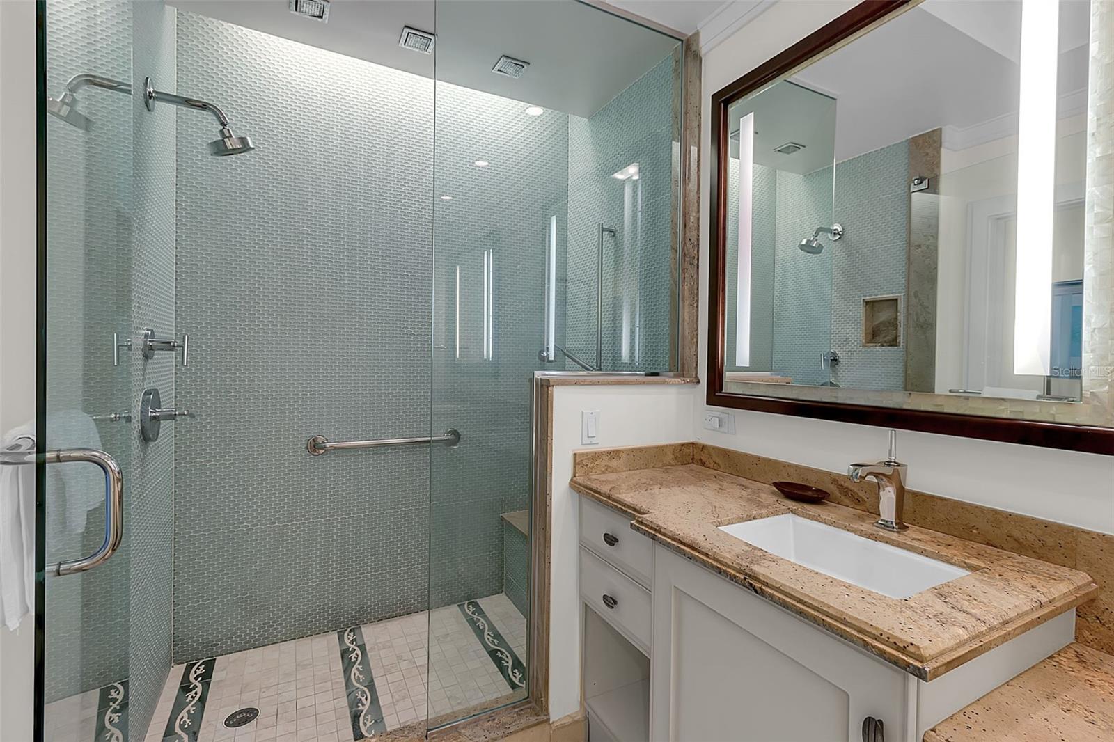 SIESTA KEY BEACH RESIDENCES II - Residential