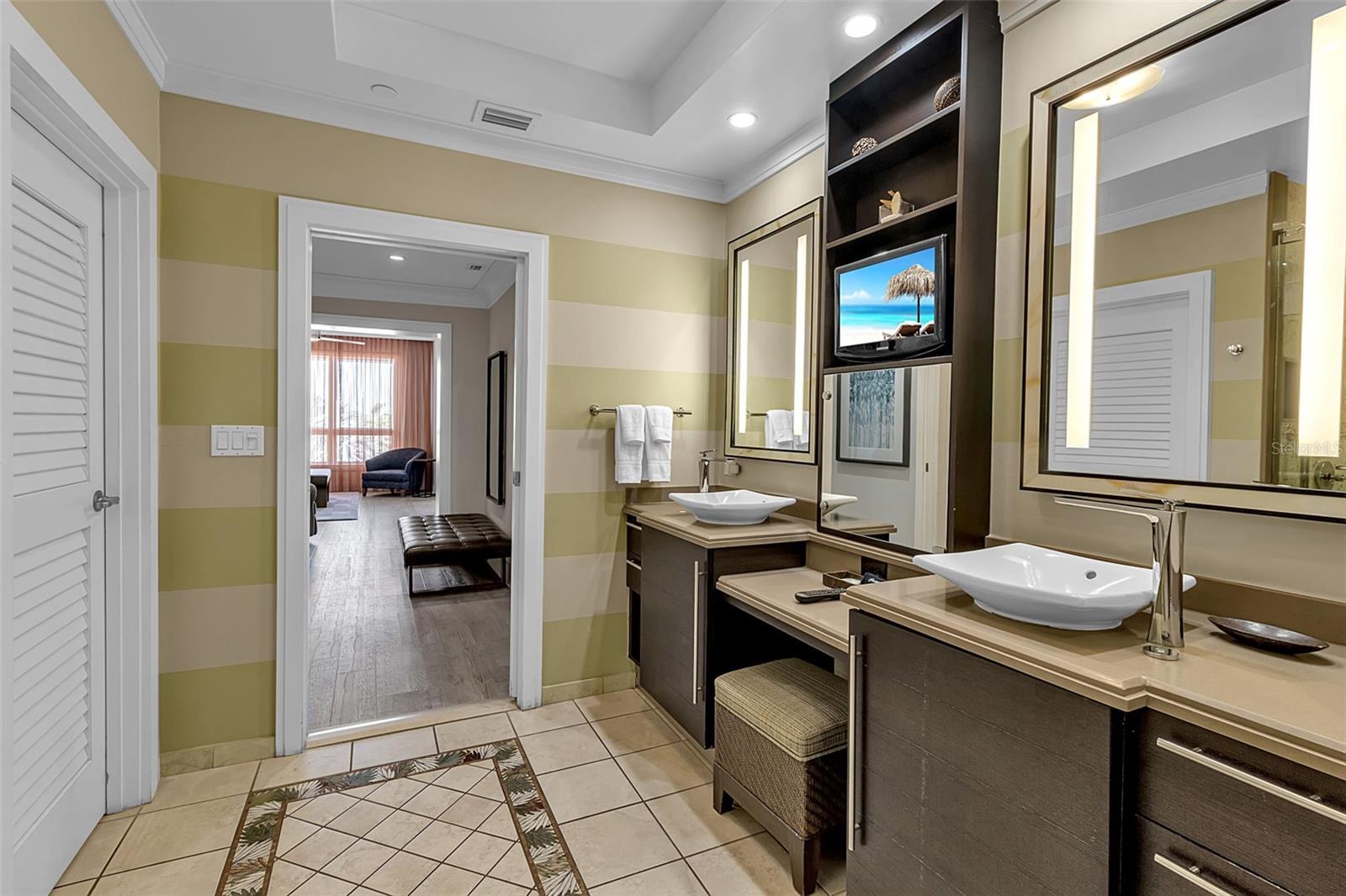 SIESTA KEY BEACH RESIDENCES II - Residential