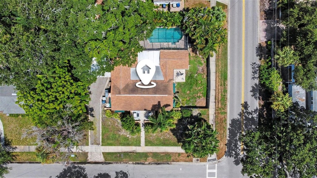 Photo of 3601 W Empedrado Street, Tampa, FL 33629 (MLS # TB8539684)