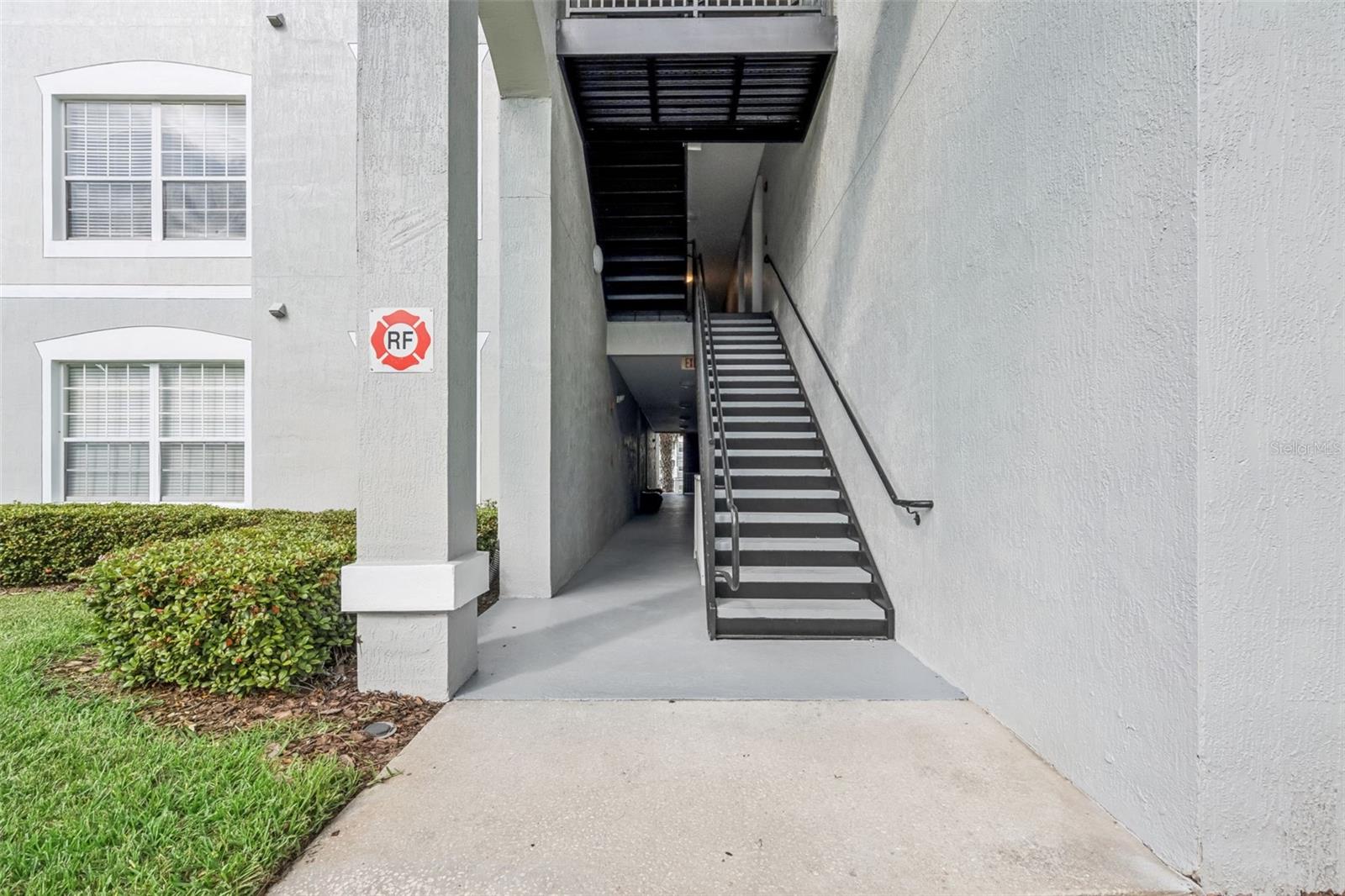 WYNDHAM PALMS CONDO PH 4 - Residential