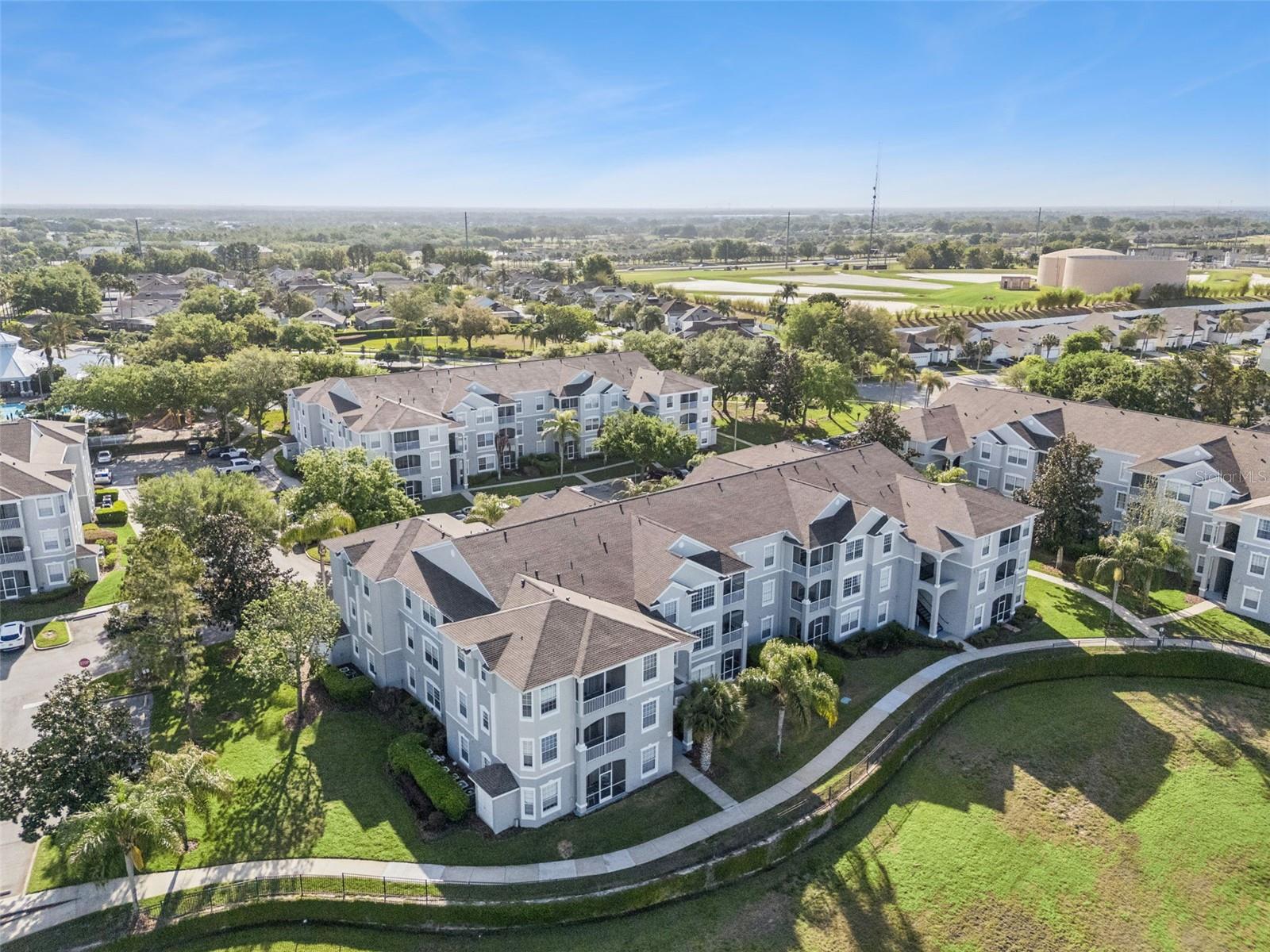 WYNDHAM PALMS CONDO PH 4 - Residential