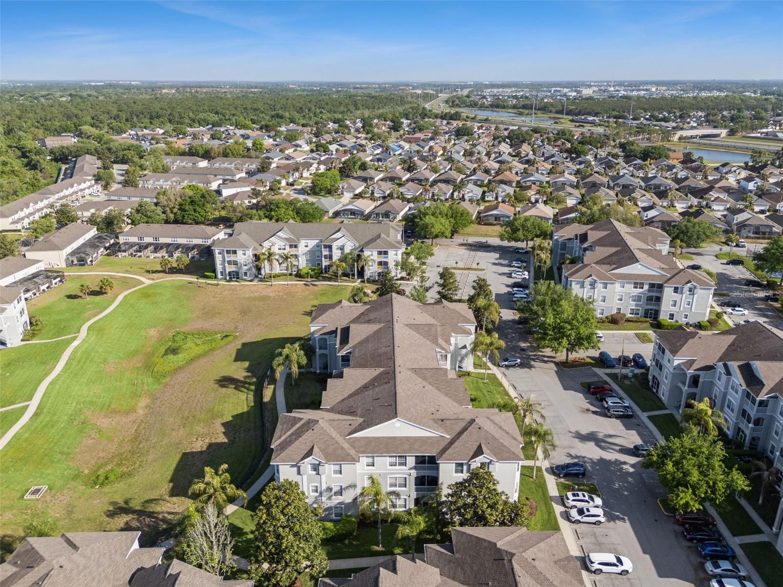 WYNDHAM PALMS CONDO PH 4 - Residential