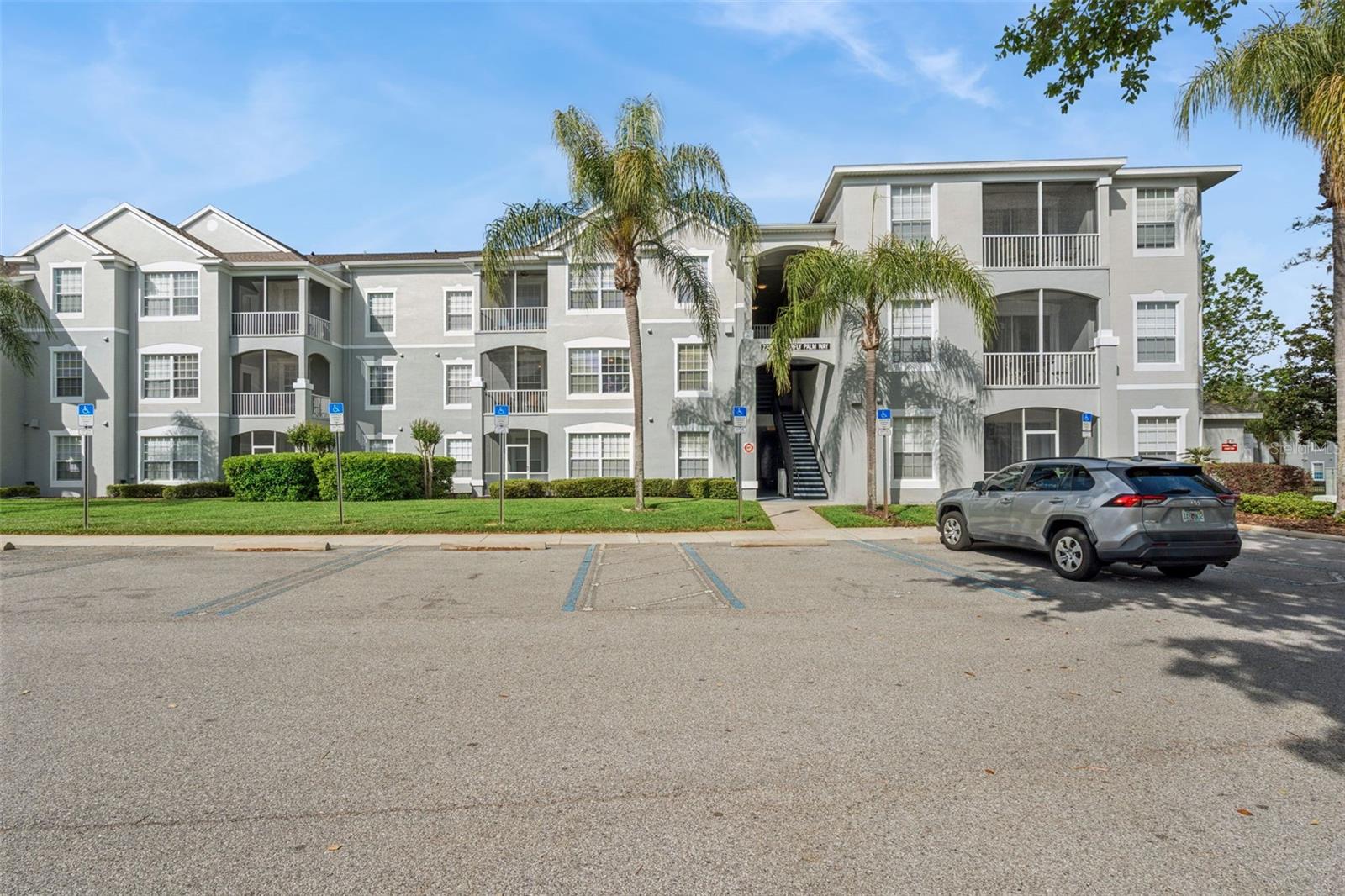 WYNDHAM PALMS CONDO PH 4 - Residential