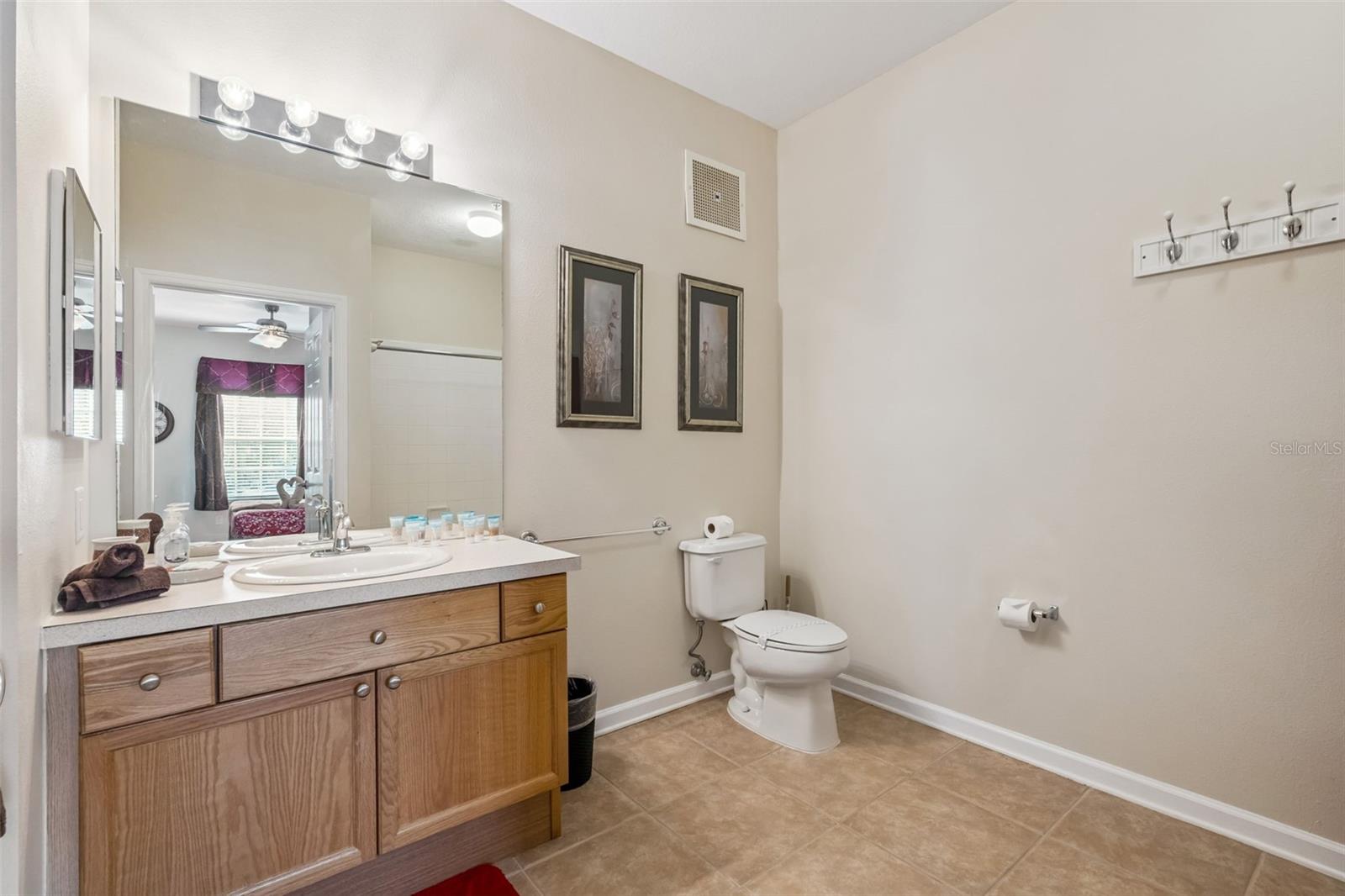 WYNDHAM PALMS CONDO PH 4 - Residential