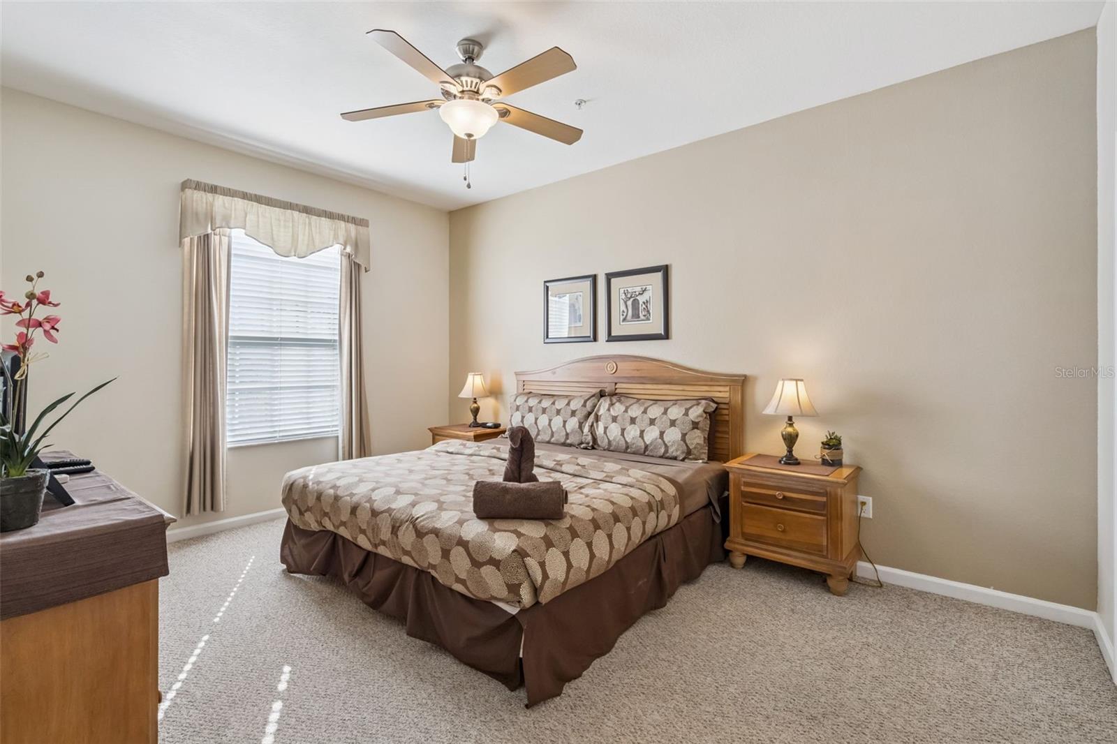 WYNDHAM PALMS CONDO PH 4 - Residential