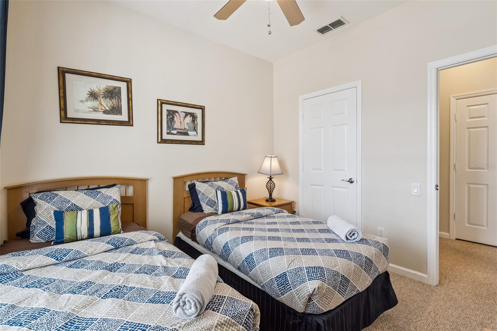 WYNDHAM PALMS CONDO PH 4 - Residential