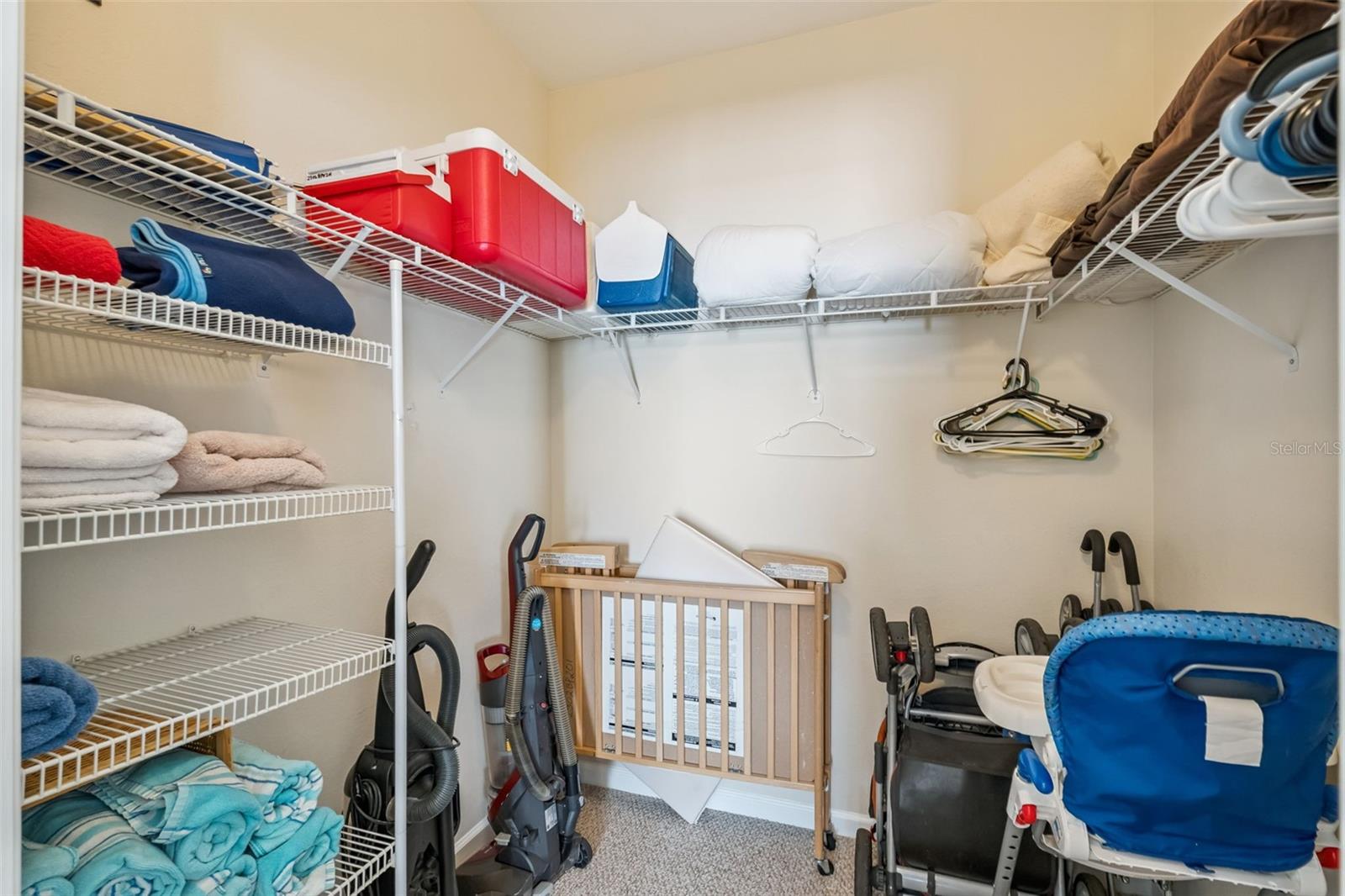 WYNDHAM PALMS CONDO PH 4 - Residential