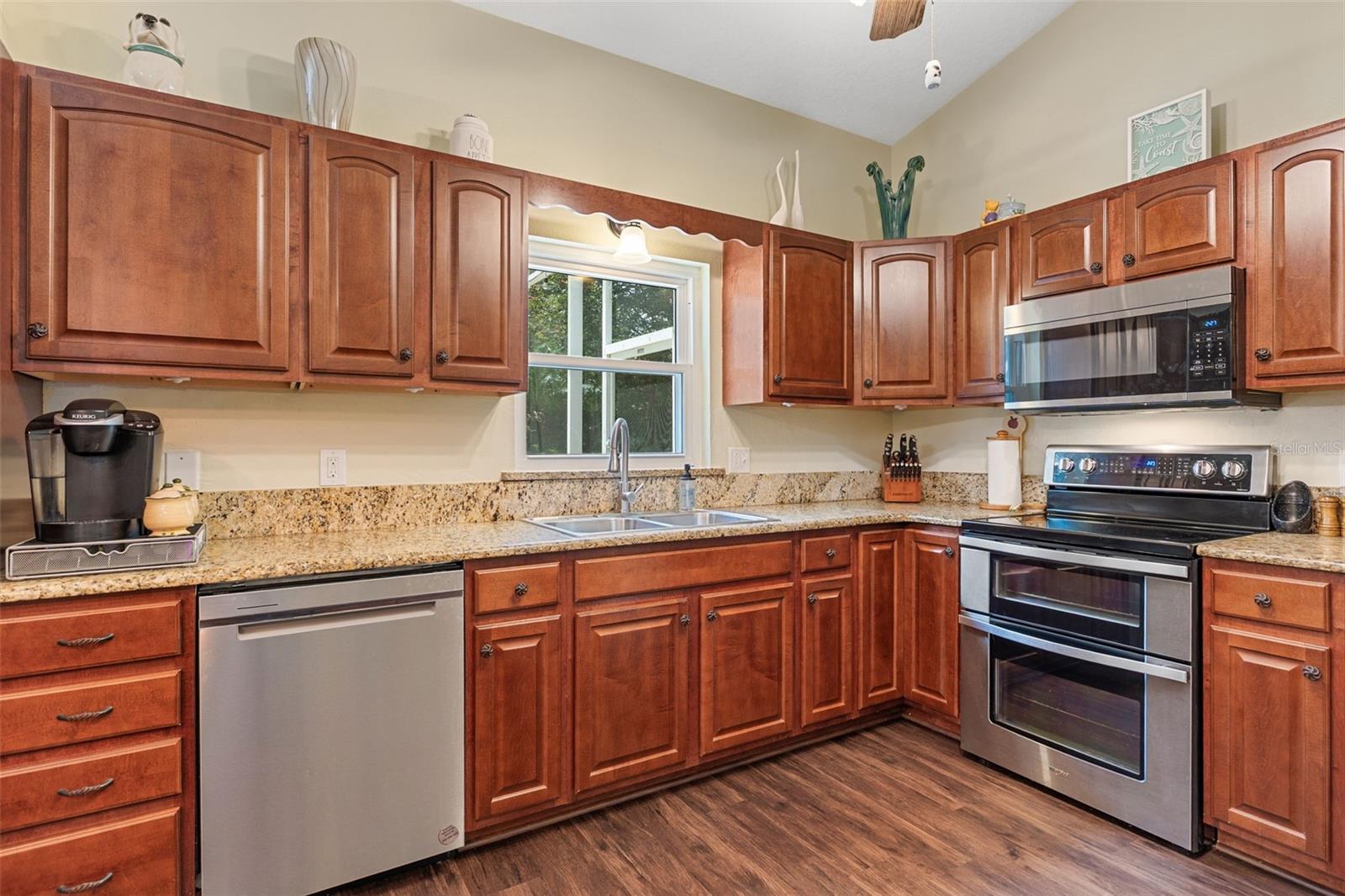 SPRING PINES - Residential