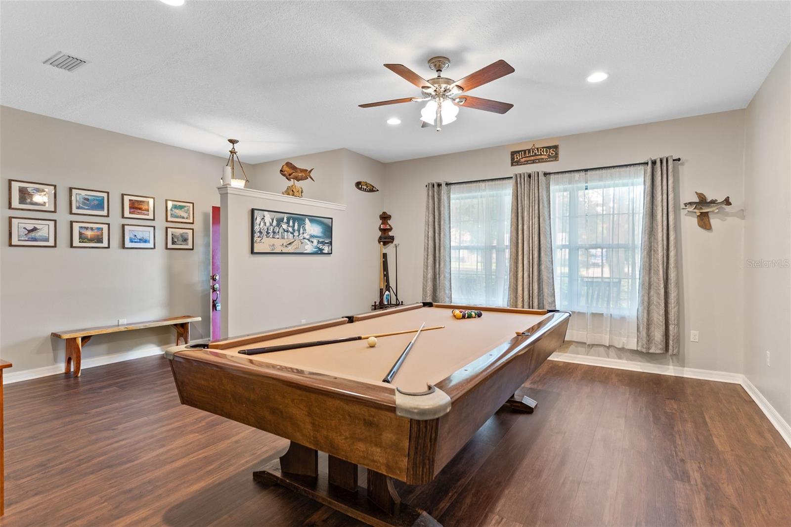 SPRING PINES - Residential