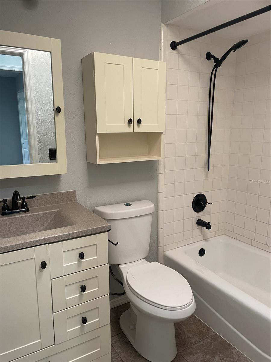 BRANDON GROVES SEC ONE - Residential Lease