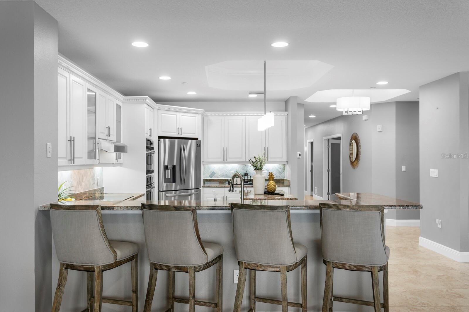 LA BAHIA CONDO - Residential