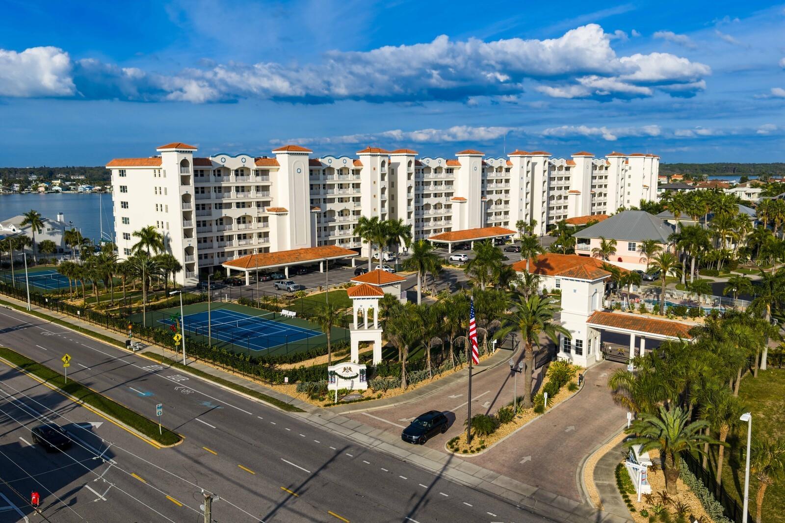 LA BAHIA CONDO - Residential