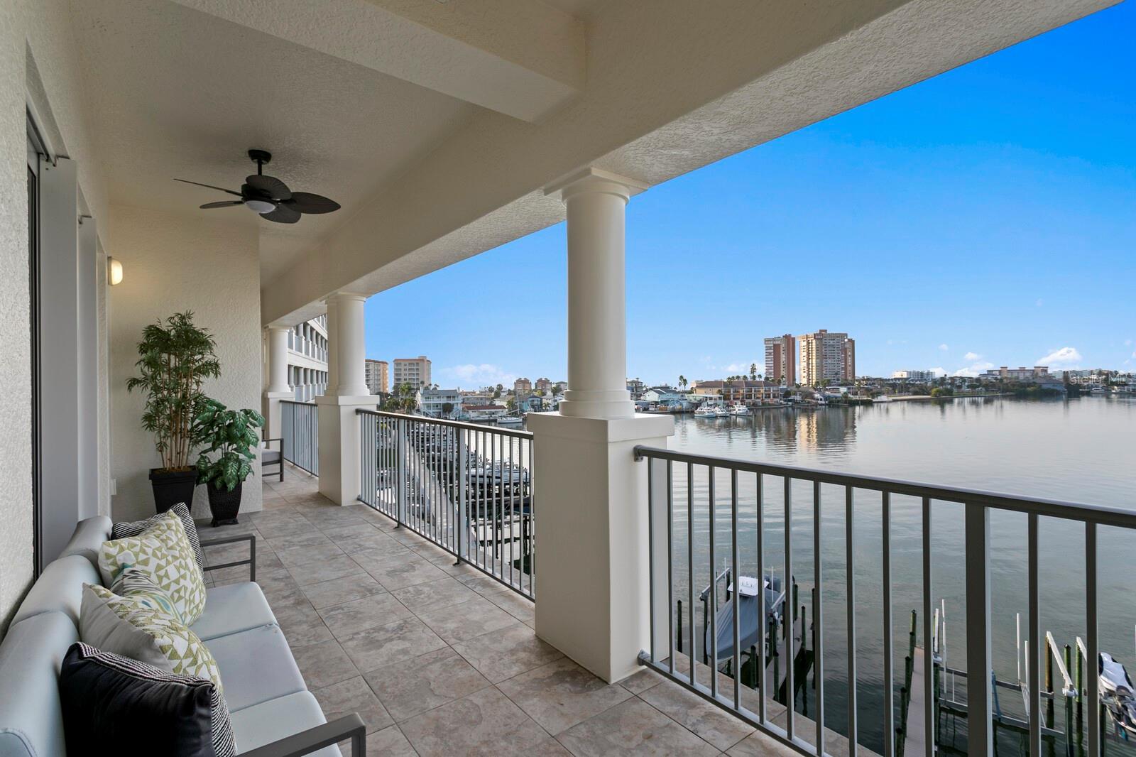 LA BAHIA CONDO - Residential