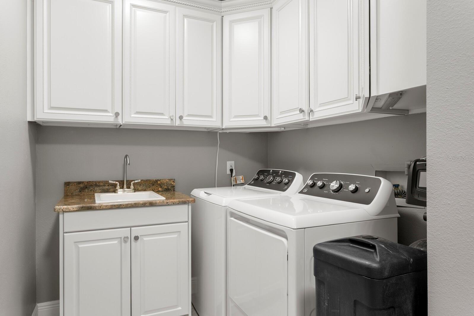 LA BAHIA CONDO - Residential