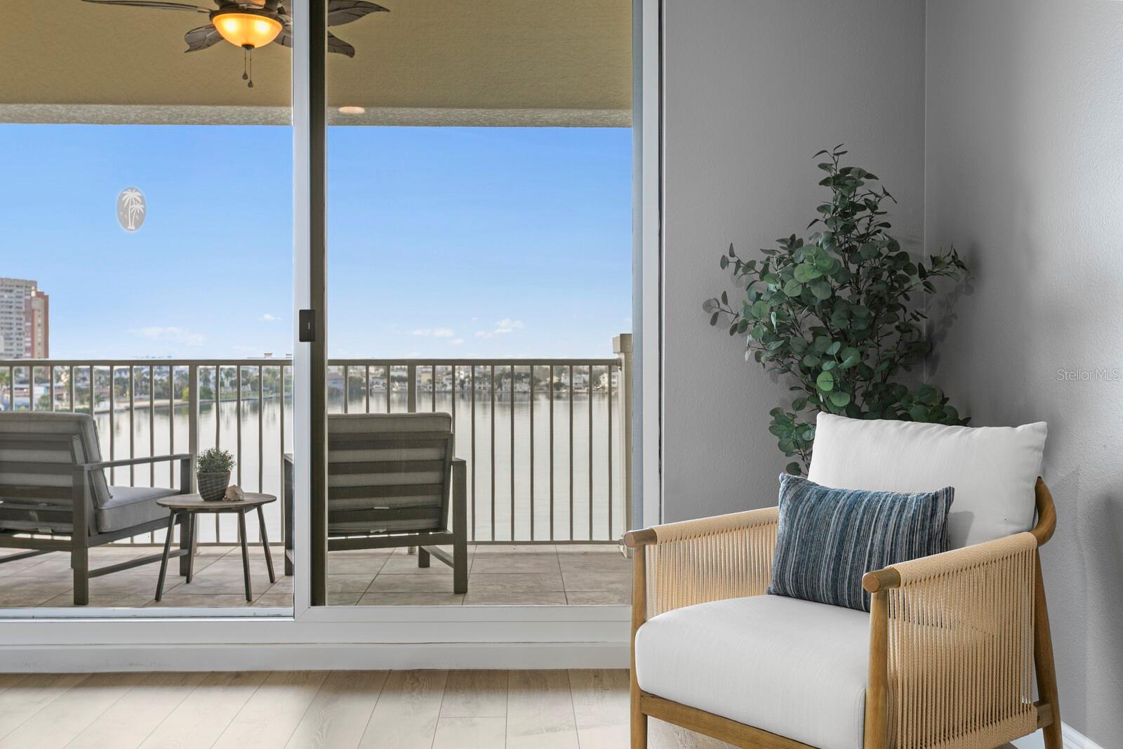 LA BAHIA CONDO - Residential