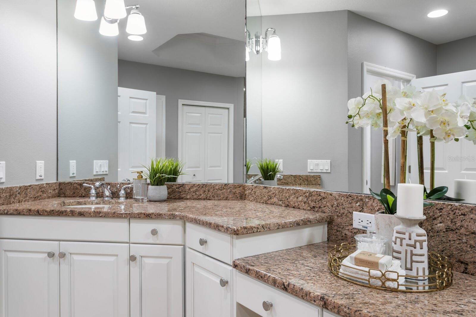 LA BAHIA CONDO - Residential