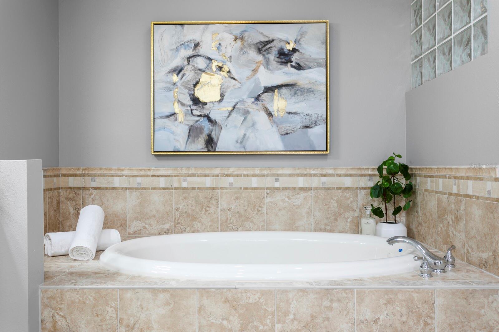 LA BAHIA CONDO - Residential