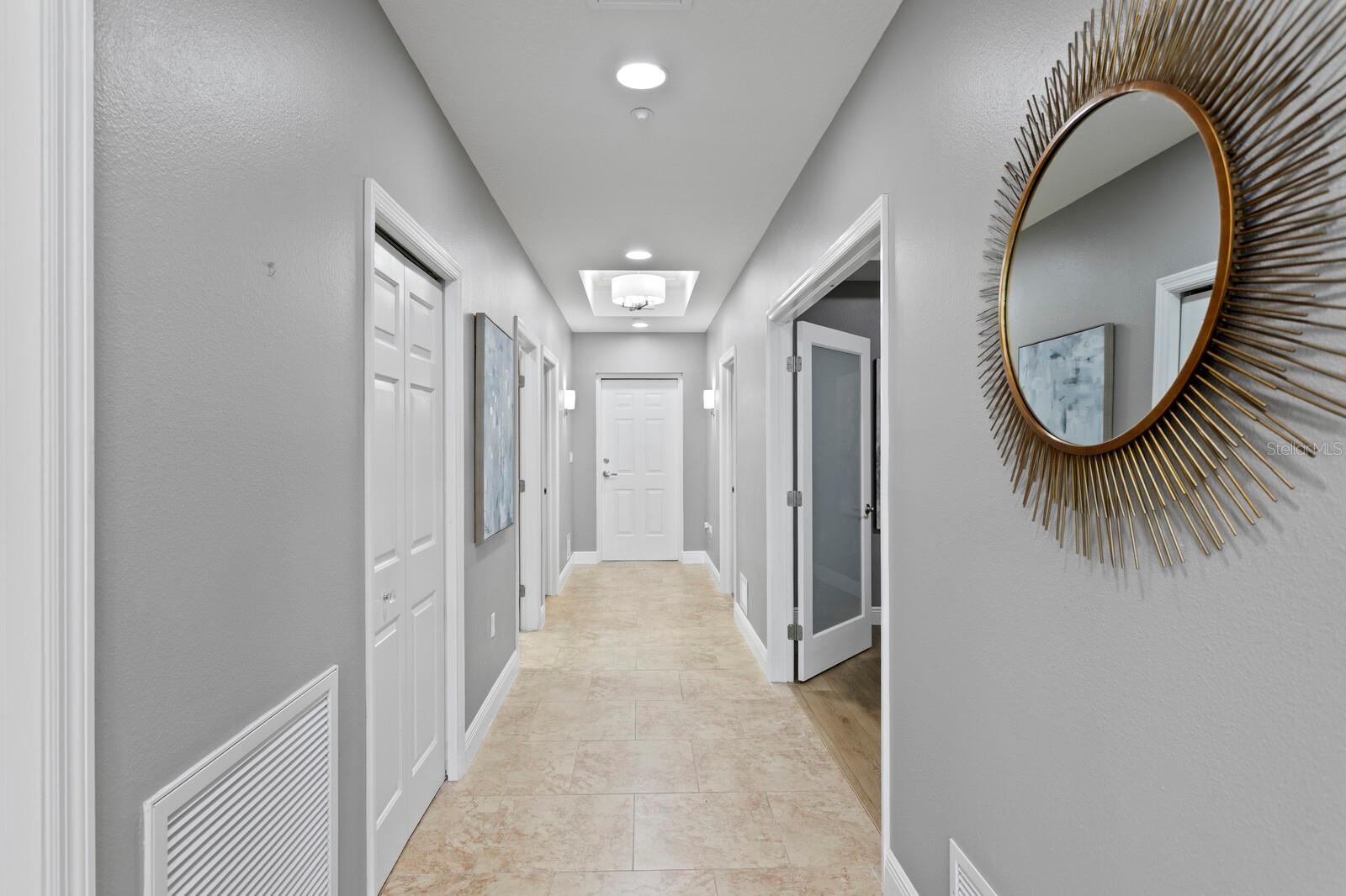 LA BAHIA CONDO - Residential