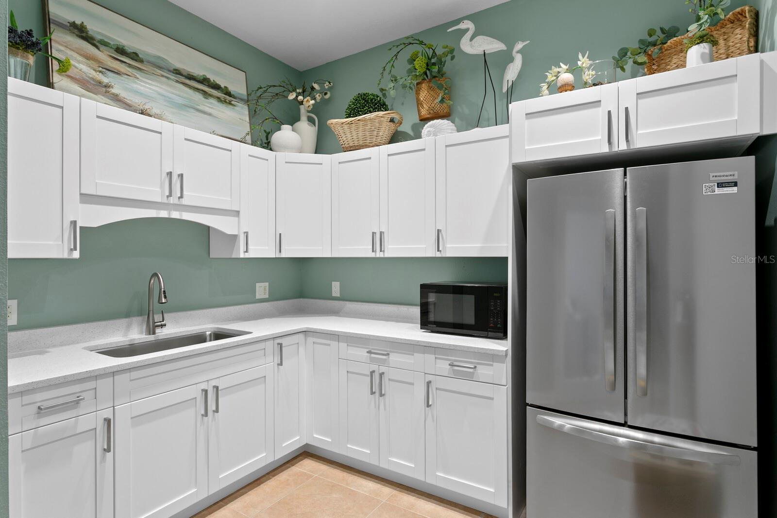 LA BAHIA CONDO - Residential