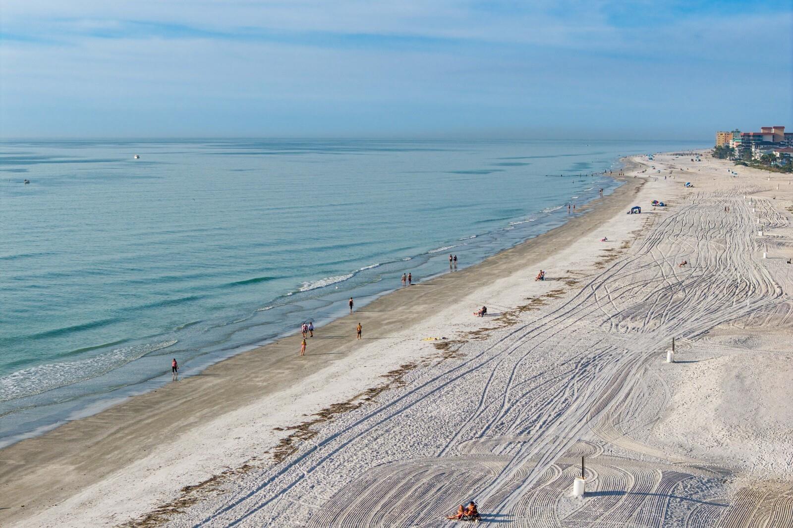 LA BAHIA CONDO - Residential