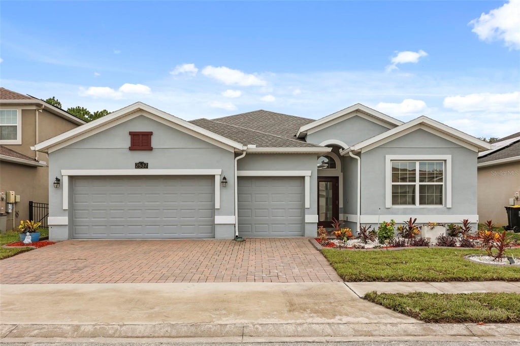 Photo of 2537 Camden Park Circle, Davenport, FL 33837 (MLS # S5155123)