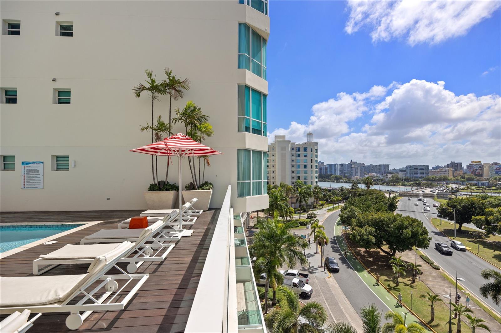 BAHIA PLAZA - Residential