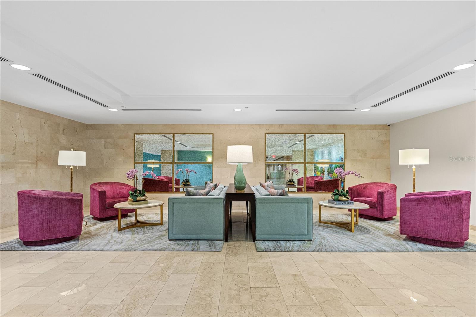 BAHIA PLAZA - Residential