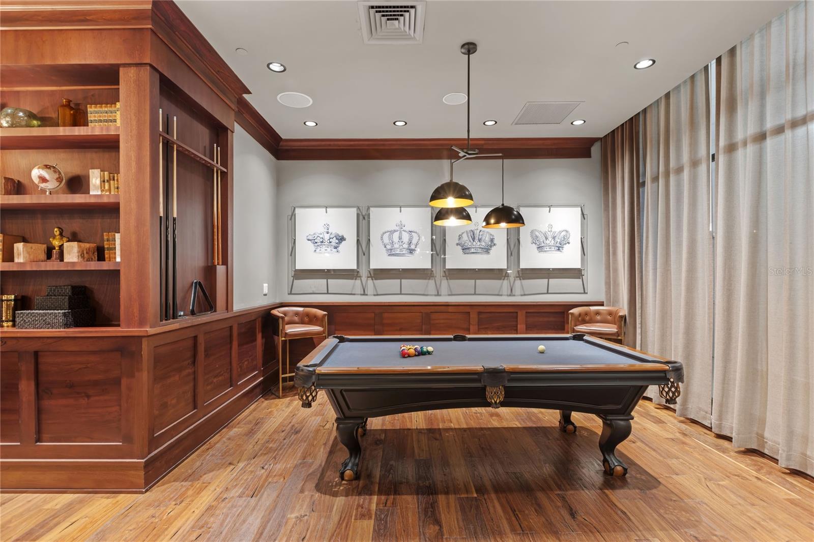 BAHIA PLAZA - Residential