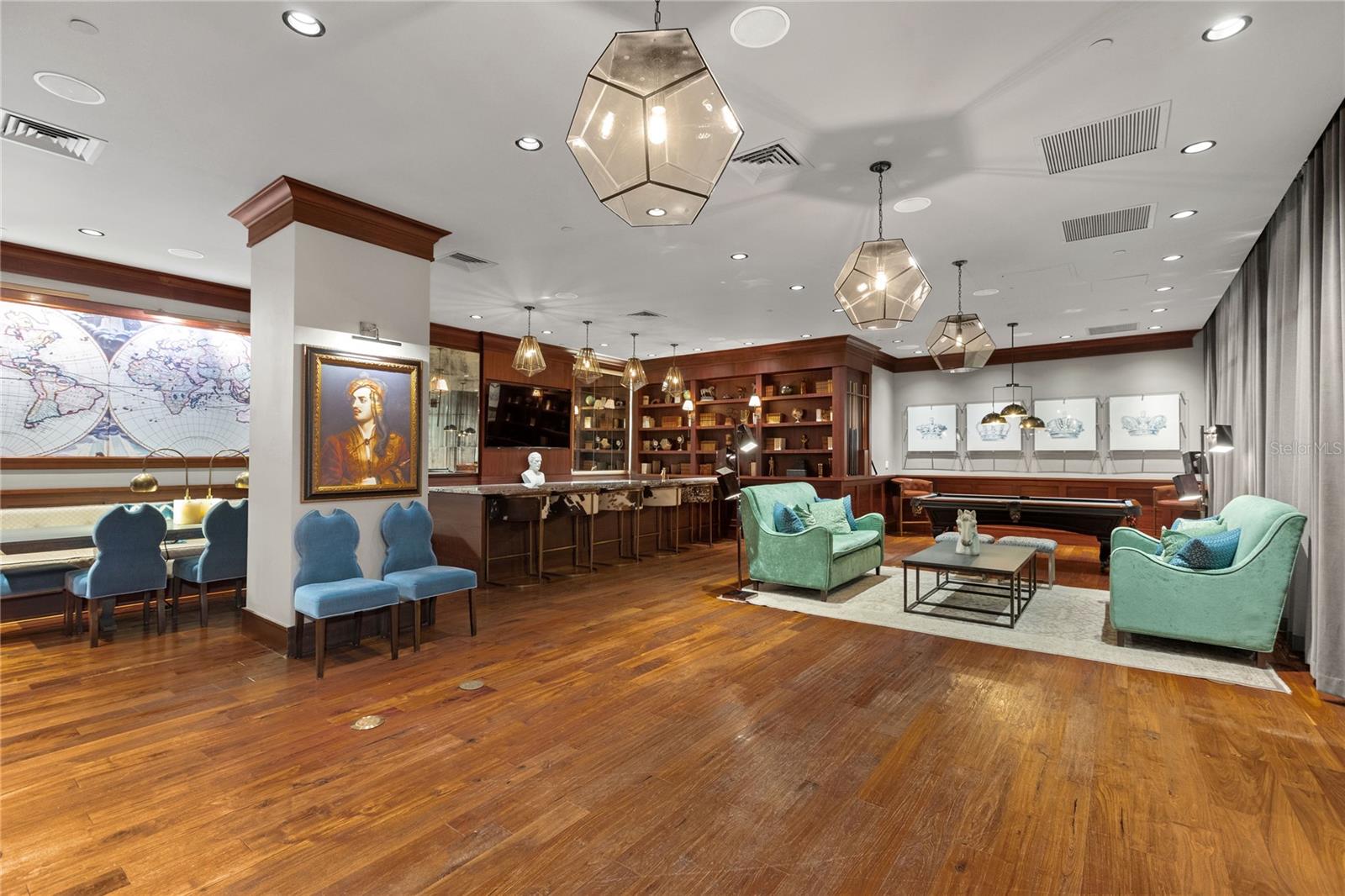 BAHIA PLAZA - Residential