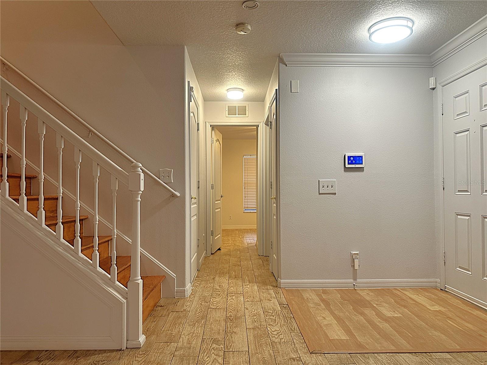 SUNSET POINTE TWNHMS - Residential