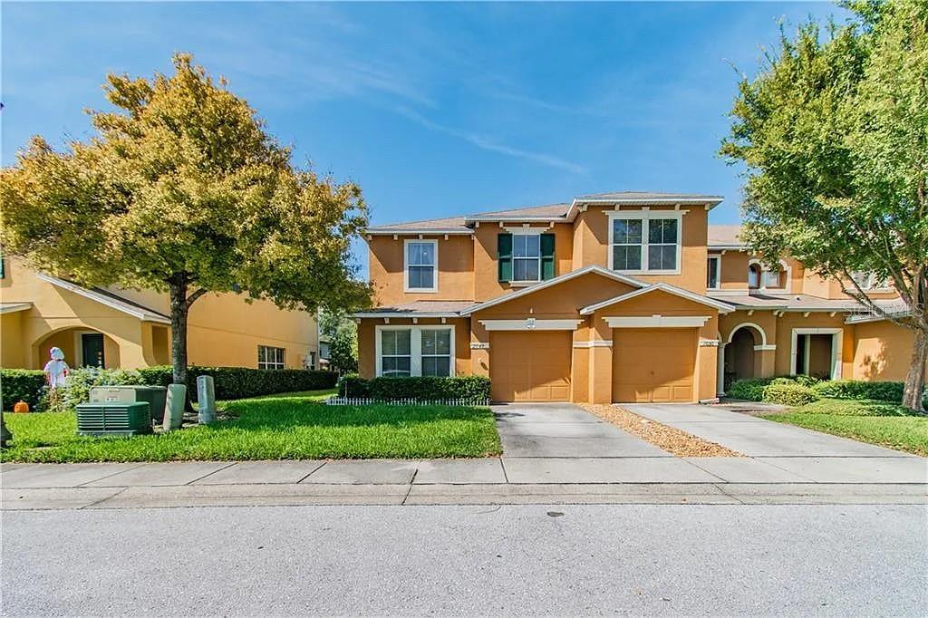 SUNSET POINTE TWNHMS - Residential